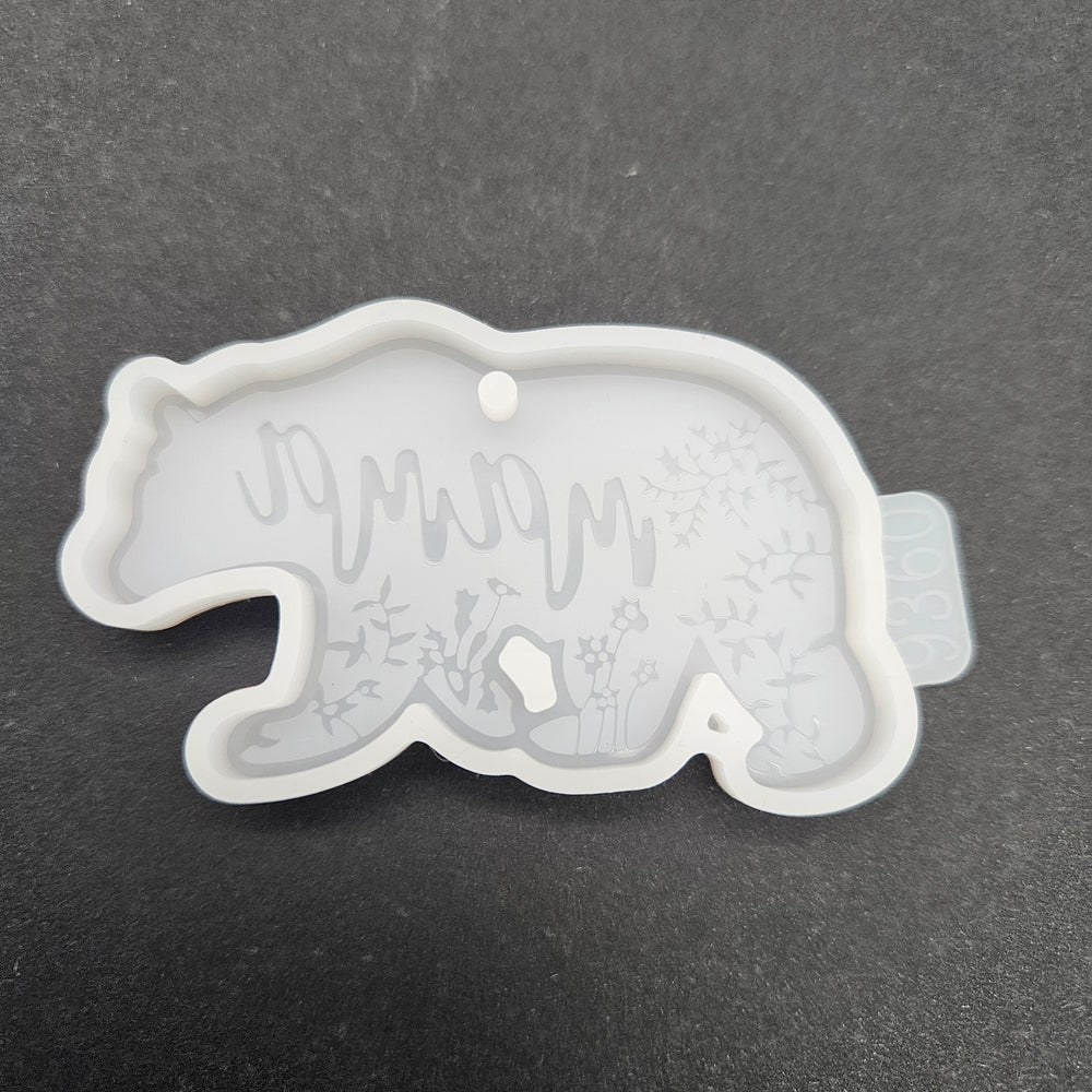 
            
                Load image into Gallery viewer, Floral Mama Bear Keychain Mold
            
        