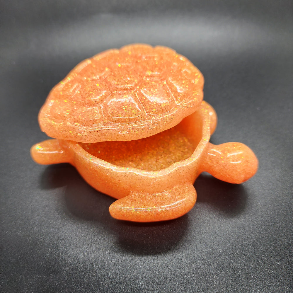 
            
                Load image into Gallery viewer, The Mahalo Collection - Sea Turtle Trinket Box 🐢
            
        