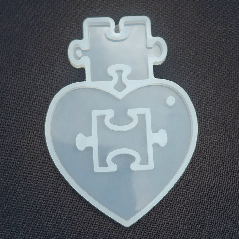 Puzzle Heart Mold