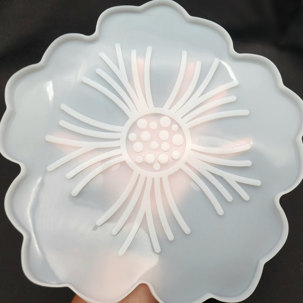 
            
                Load image into Gallery viewer, Large Flower Tray Mold
            
        