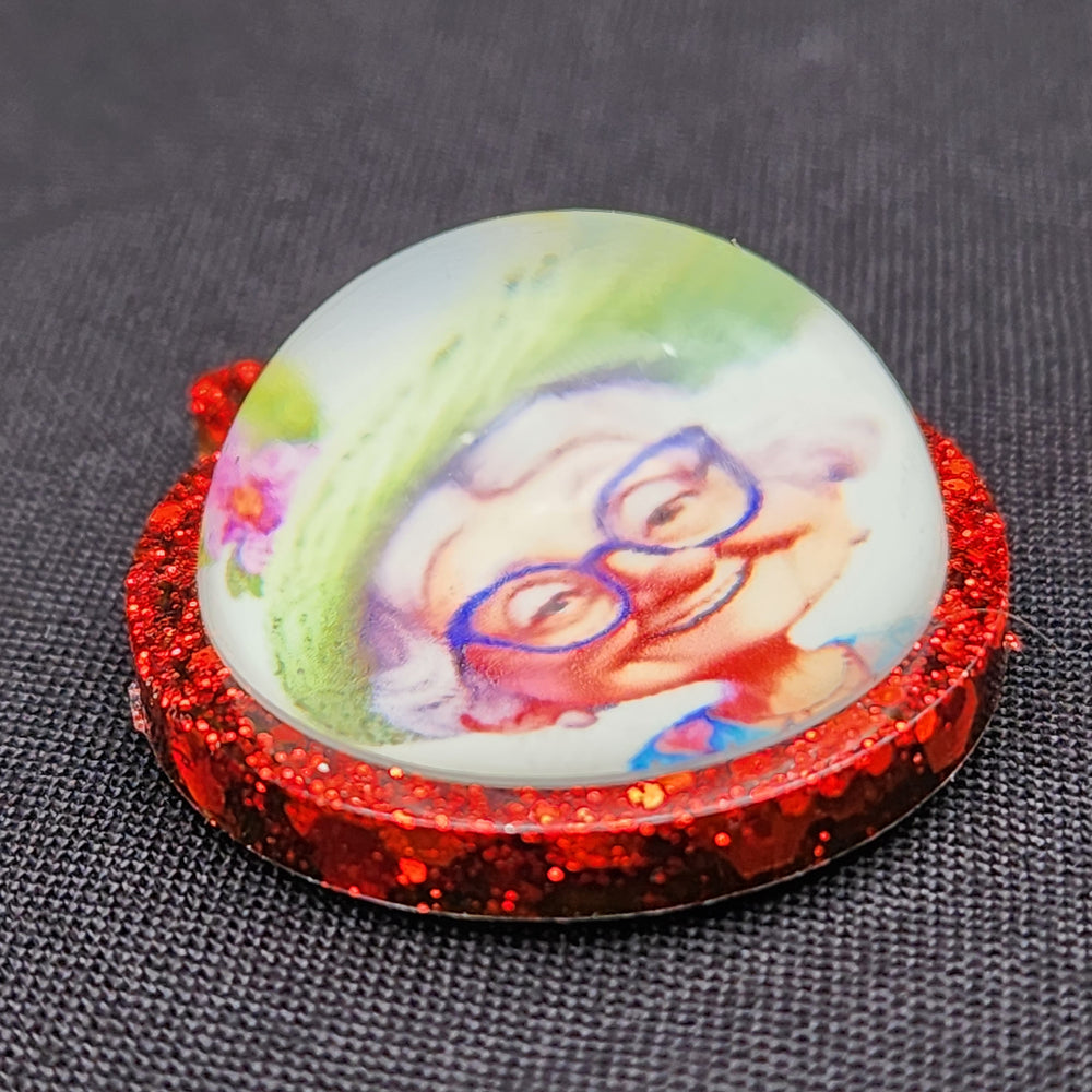 
            
                Load image into Gallery viewer, Cabochon Pendant Mold
            
        