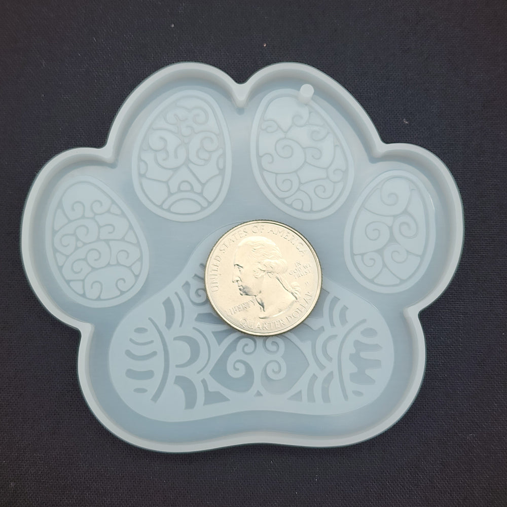 
            
                Load image into Gallery viewer, Mandala Paw Print Keychain Mold
            
        