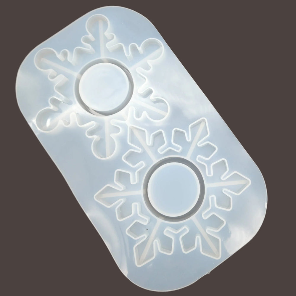 
            
                Load image into Gallery viewer, Snowflake Votive Dish
            
        