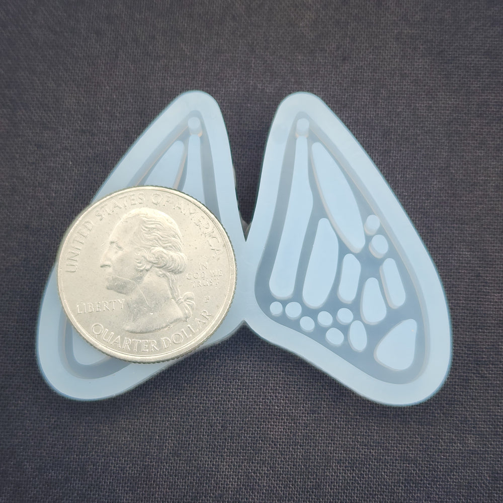 
            
                Load image into Gallery viewer, Butterfly Wing Earring Mold
            
        