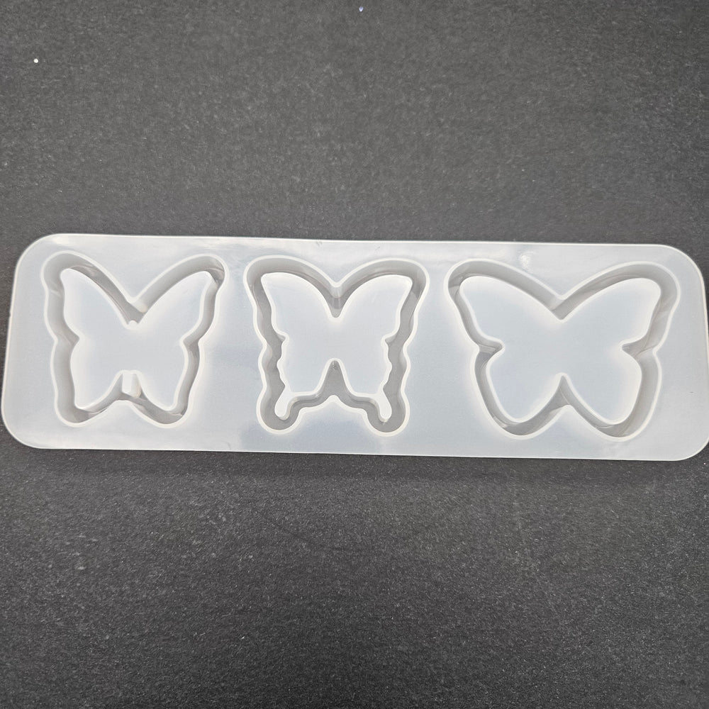 
            
                Load image into Gallery viewer, Butterfly Shaker Mold Trio
            
        