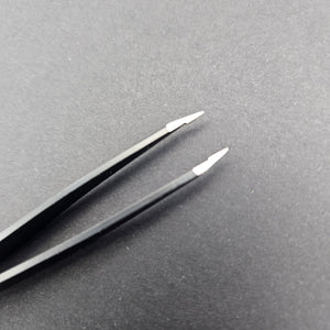 
            
                Load image into Gallery viewer, Weeding Tweezers
            
        