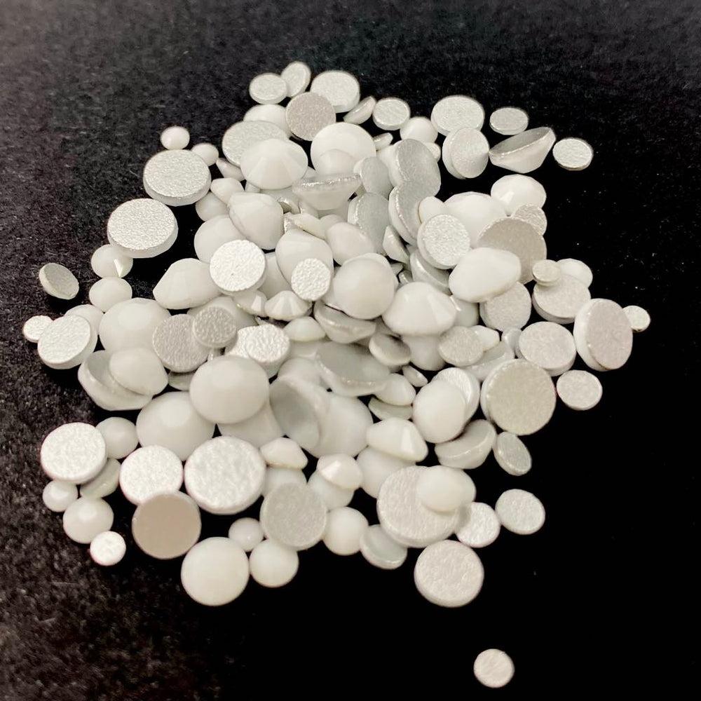 
            
                Load image into Gallery viewer, Single Color Rhinestone Mix - White - Resin
            
        