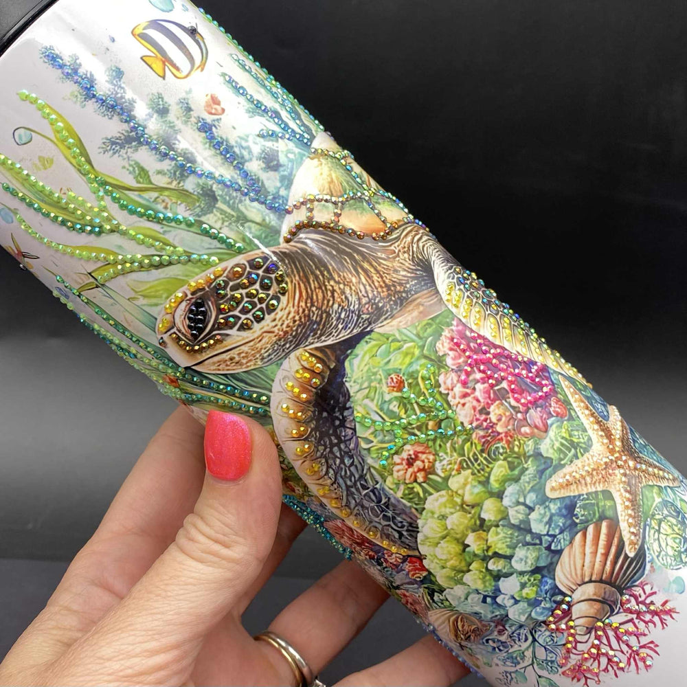 
            
                Load image into Gallery viewer, Sublimated 20oz Tumbler - Swimming Sea Turtle
            
        