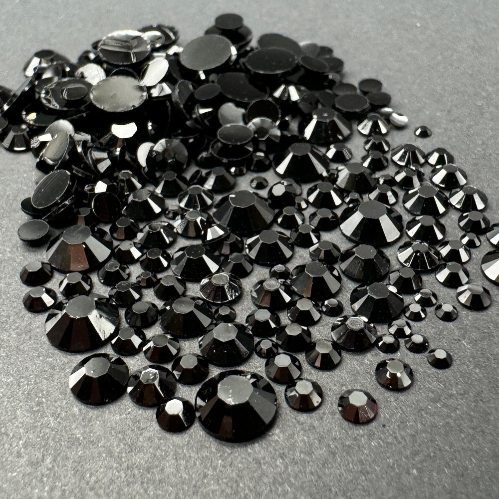 
            
                Load image into Gallery viewer, Single Color Rhinestone Mix - Black Jelly - RESIN
            
        