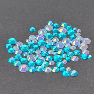 
            
                Load image into Gallery viewer, Multicolored Rhinestone Mix - Arctic Sky - RESIN
            
        