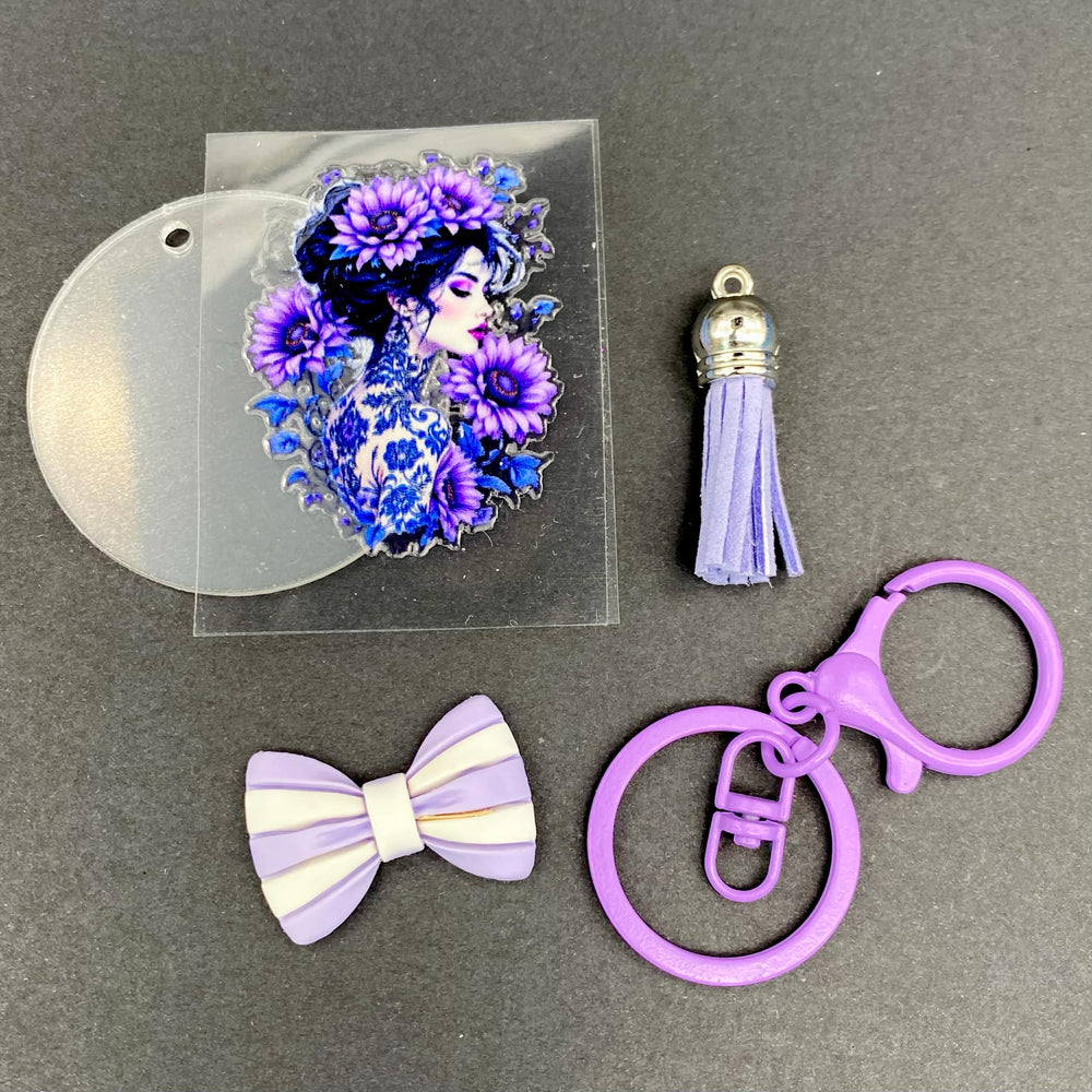 
            
                Load image into Gallery viewer, Mini Craft - Violet Florist
            
        