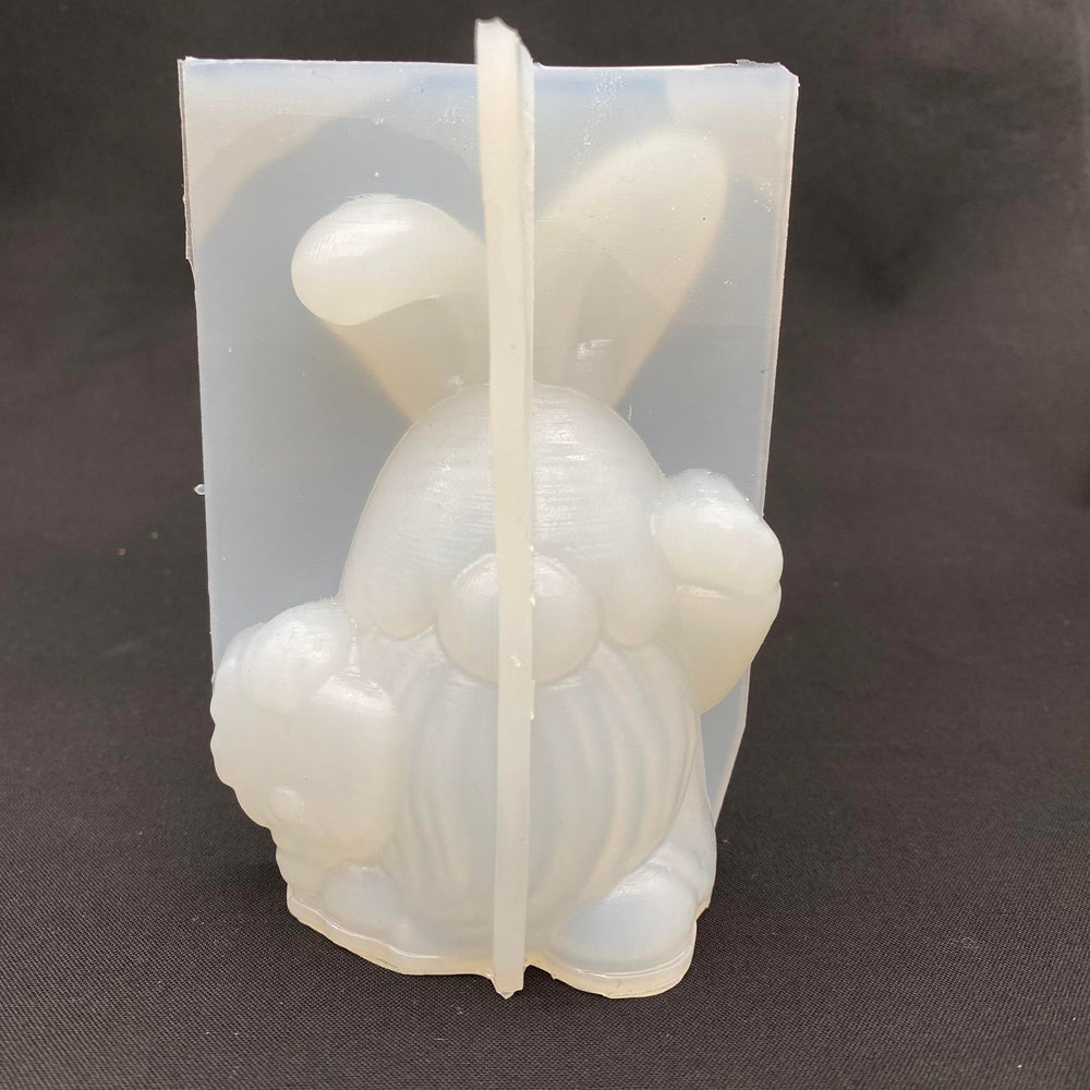 
            
                Load image into Gallery viewer, Egg Head Gnome Figurine Mold
            
        