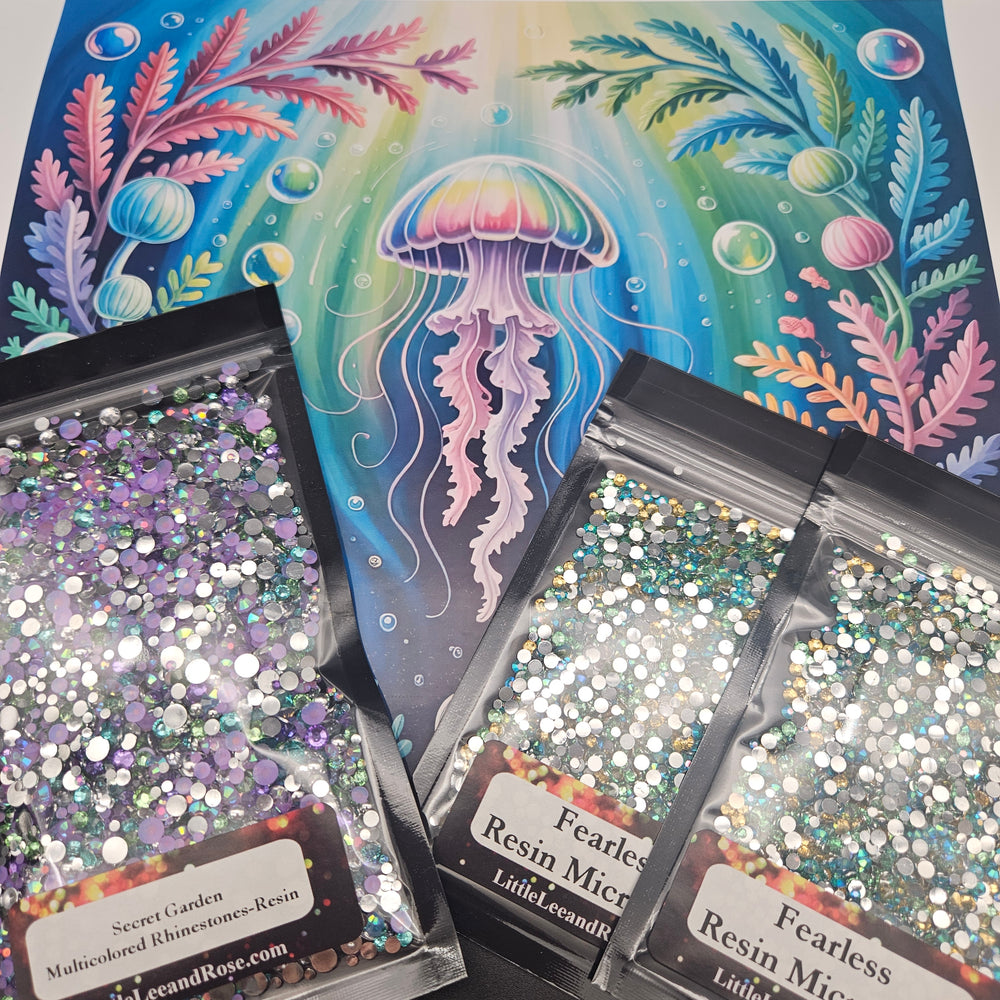 
            
                Load image into Gallery viewer, Jellyfish Lagoon - Resin Rhinestone Tumbler Bundle
            
        