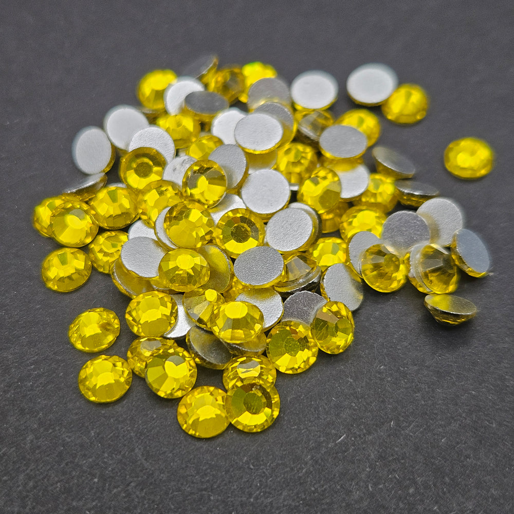 
            
                Load image into Gallery viewer, Single Color Rhinestones - Citrine - GLASS
            
        