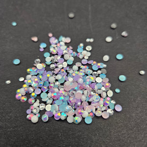 
            
                Load image into Gallery viewer, Micro Mix Resin - Charming
            
        