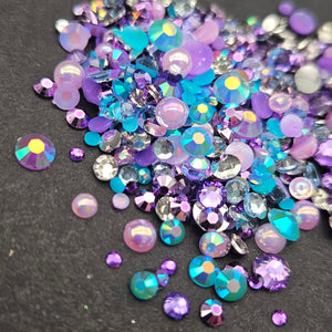 
            
                Load image into Gallery viewer, Multicolored Rhinestone Mix - Enchanted - RESIN
            
        