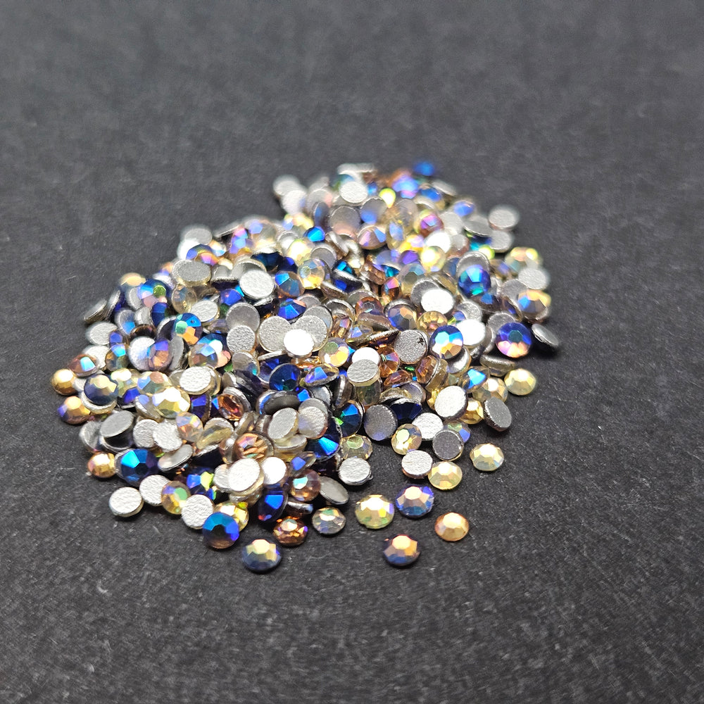 
            
                Load image into Gallery viewer, Itty Bitty Glass Rhinestones - Mirrorball
            
        