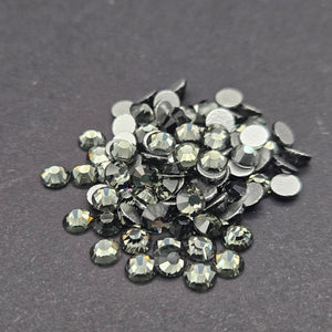 
            
                Load image into Gallery viewer, Single Color Rhinestones - Smoke - GLASS
            
        